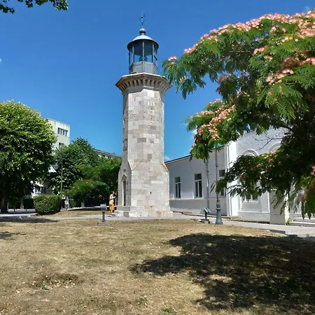 3 Rooms, Nearby Casino, Cliff, Port, Aquarium, Beach, Ovidius Square Apartmán Constanţa